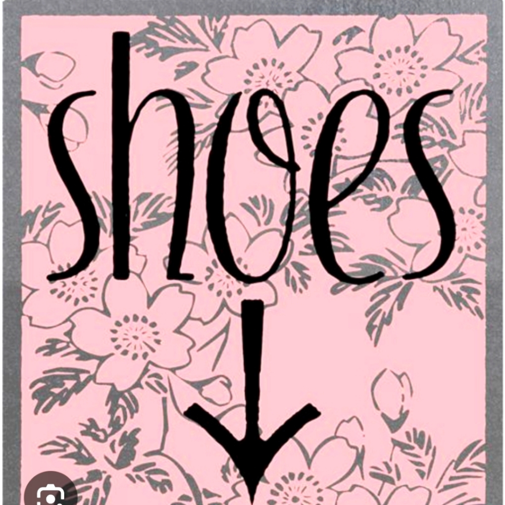Shoe
